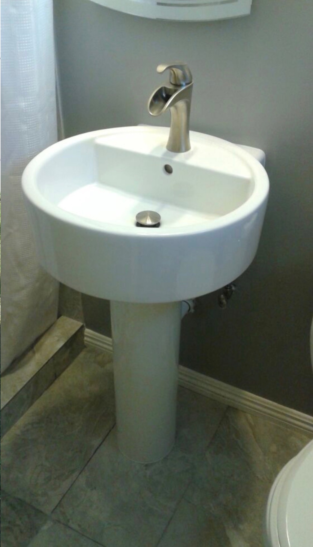 Pedestal Sink Install — Elite Plumbing Bakersfield